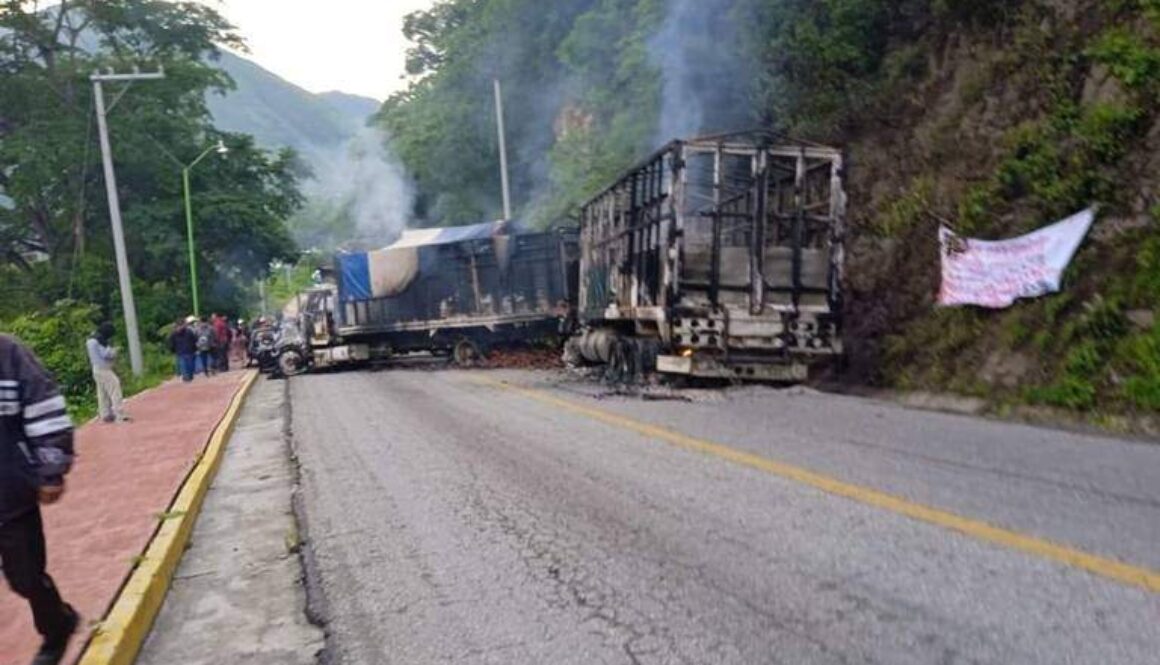 motozintla-chiapas-en-caos-grupos-armados-bloquean-e-incendian-vehiculos