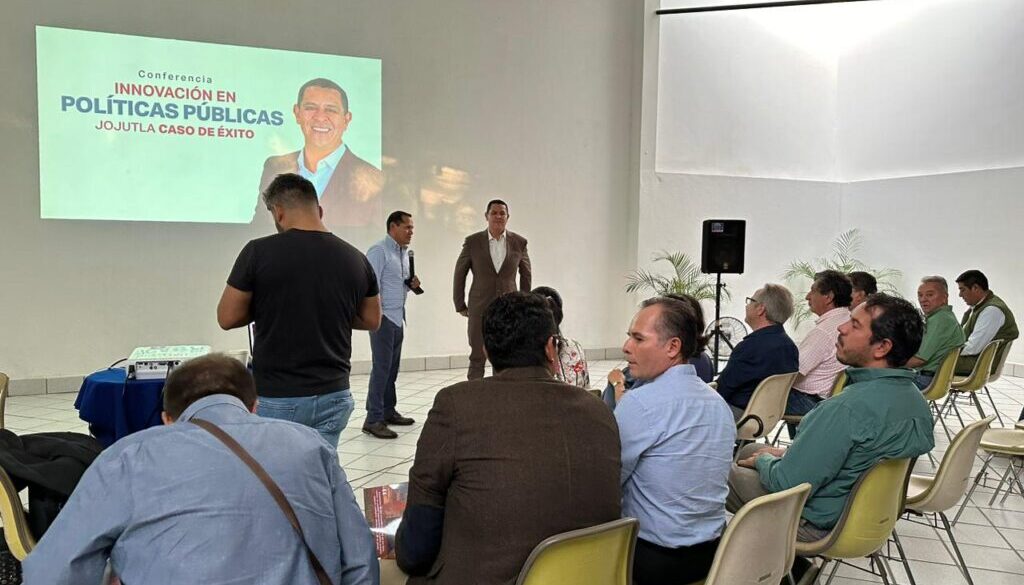 Acuerdan Colegio de Arquitectos y Juan Ángel Flores Bustamante, trabajar en proyectos de alto impacto en Morelos