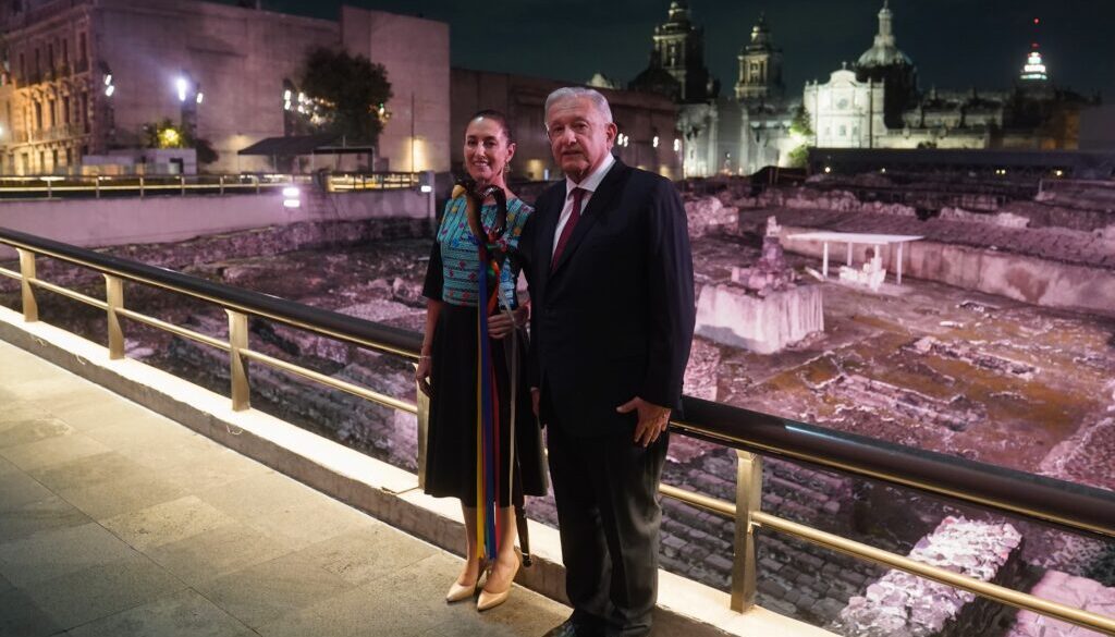 dos amlo y flaca