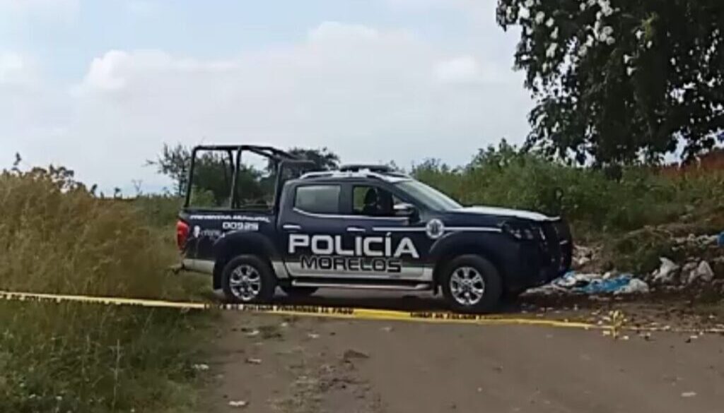 Junto a un mensaje de amenaza fue encontrado el cadáver de un hombre que tenía huellas de tortura, en Tetelcingo