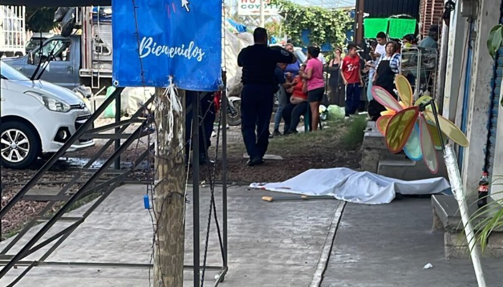 Esta tarde de jueves, un hombre fue asesinado a tiros afuera de un domicilio en Yautepec