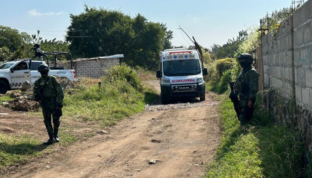 Con visibles huellas de violencia fue localizado el cadáver de un hombre en Tepoztlán