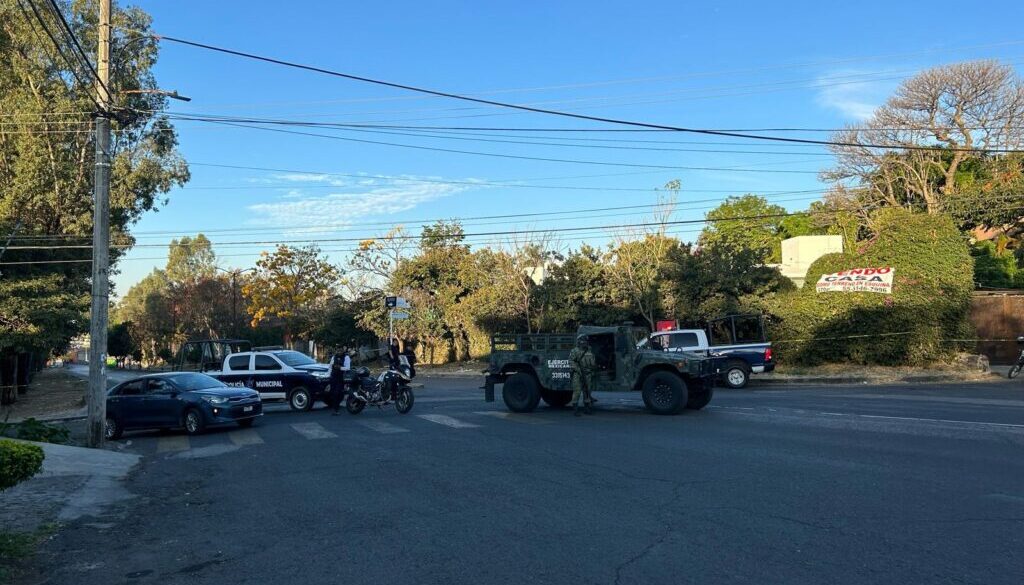 Esta mañana de jueves fue localizado el cadáver de un hombre con visibles huellas de violencia, en la colonia Vista Hermosa de Cuernavaca