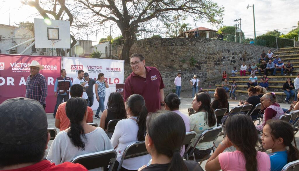 RECIBEN PRODUCTORES DE AGUACATE DE BUENAVISTA DEL MONTE A VÍCTOR MERCADO, ANALIZAN PROYECTOS Y NECESIDADES DEL CAMPO