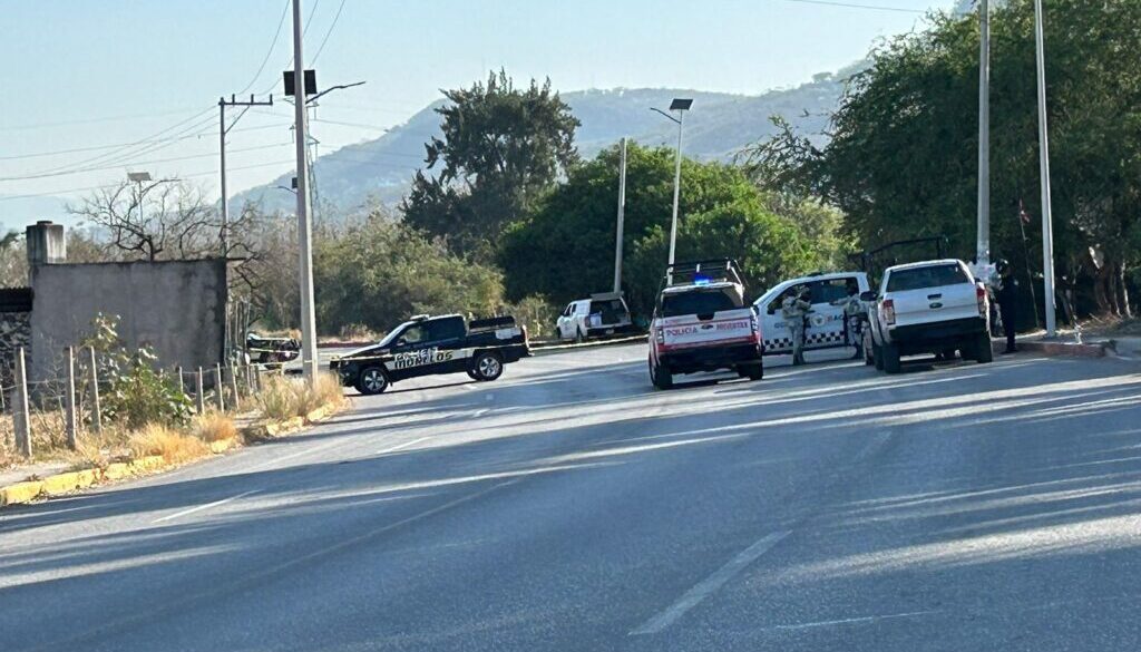 Con huellas de violencia fueron localizados los cuerpos de dos hombres en el Eje Metropolitano Zapata Zacatepec