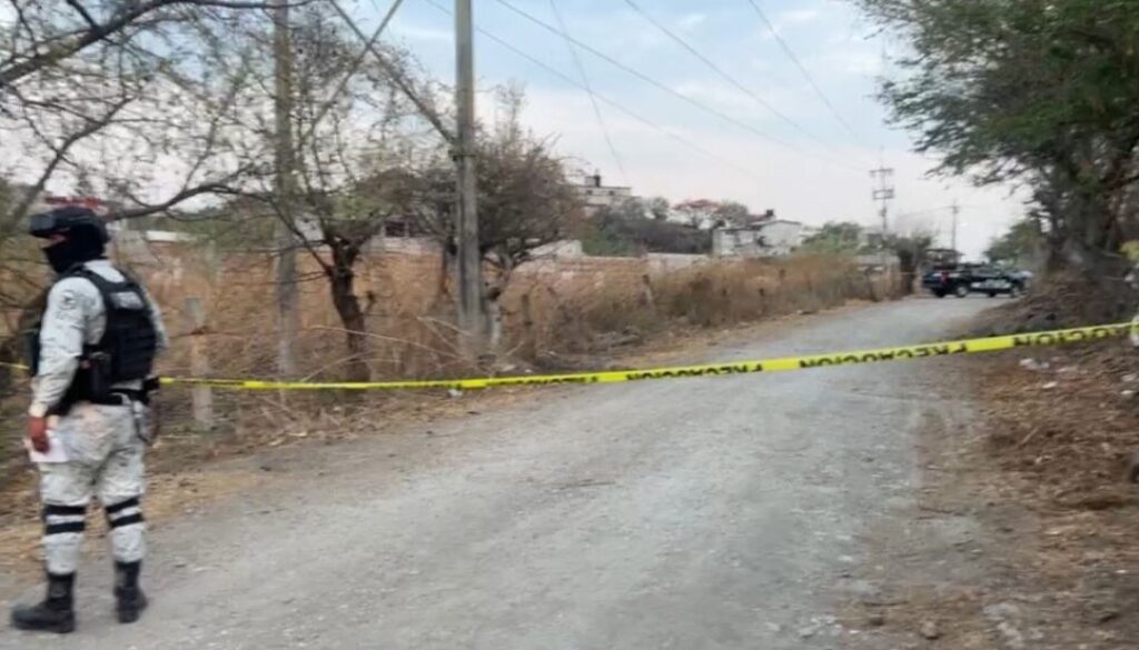 Dentro de bolsas de plástico para basura fueron hallados los cadáveres de dos hombres, en el municipio de Emiliano Zapata
