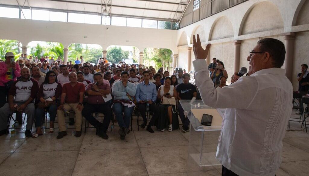 VÍCTOR MERCADO REALIZA ASAMBLEA INFORMATIVA SOBRE REFORMA AL PODER JUDICIAL EN CUAUTLA