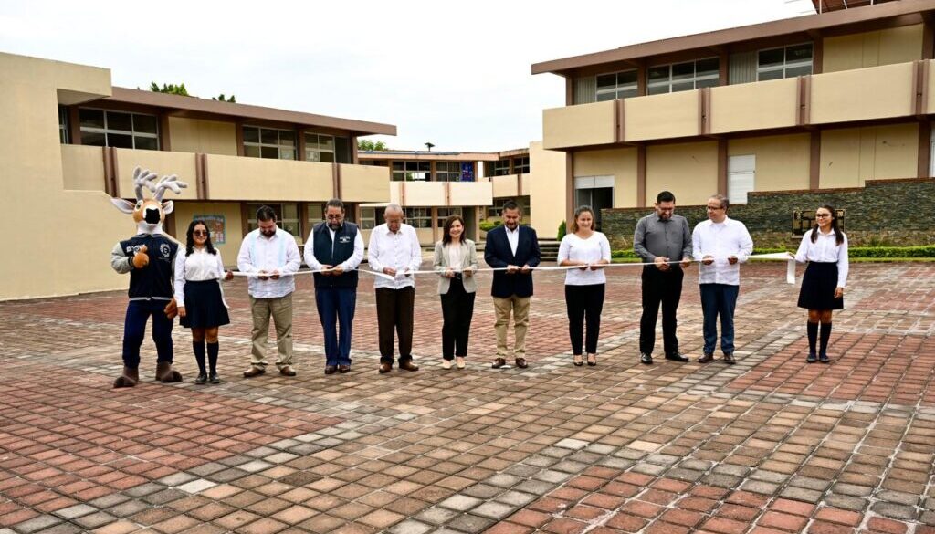 Entrega de obra Prepa Puente de Ixtla UAEM2