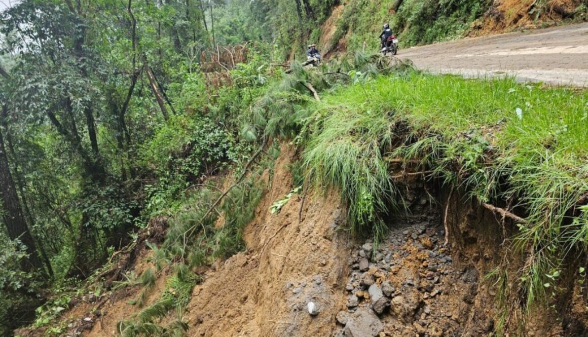 Prohibido_trafico_pesado_por_carretera_Ocuilan_Cuernavaca_1