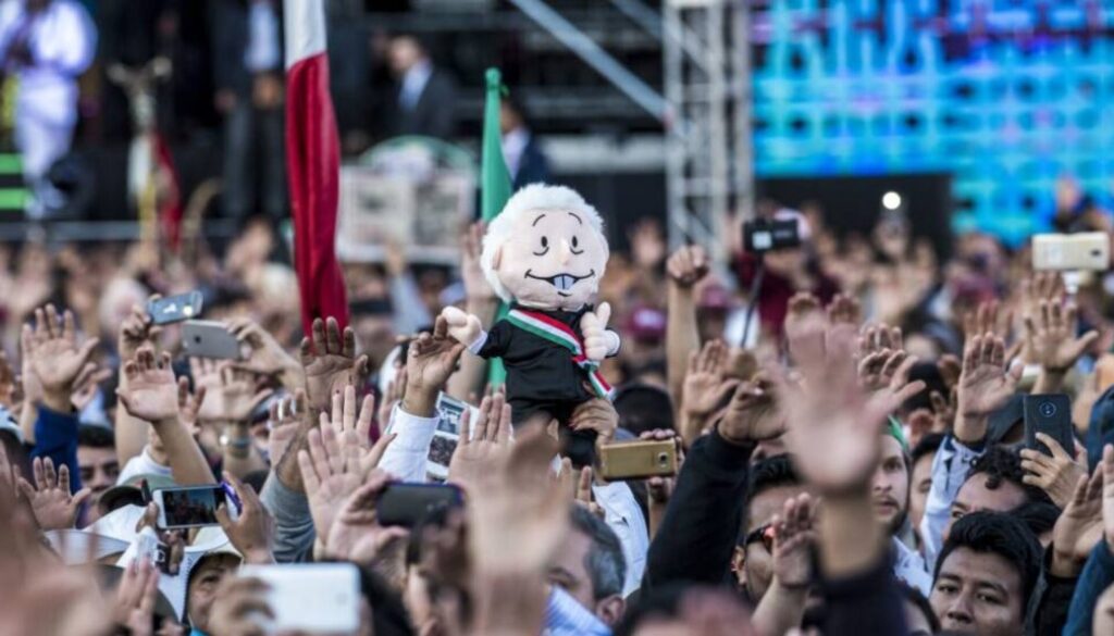 https___ep01.epimg.net_internacional_imagenes_2018_12_02_mexico_1543716387_405871_1543850141_noticia_fotograma