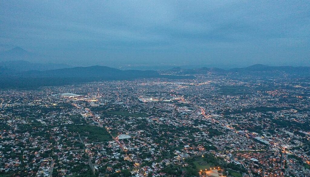 Zona_metropolitana_de_Cuernavaca,_vista_CIVAC_(2019)