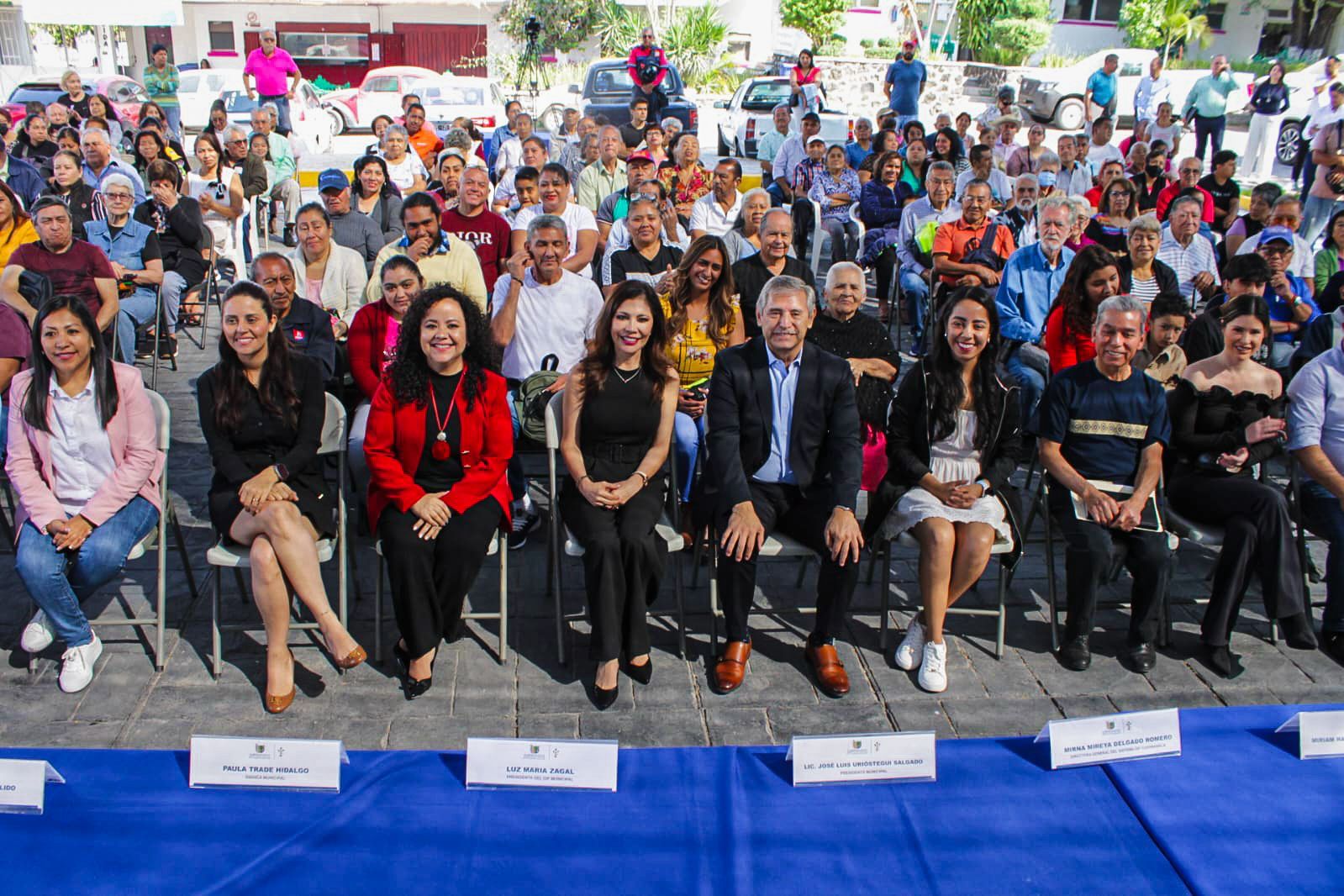 DIF Cuernavaca confirma su compromiso de transformar vidas a través de la entrega de aparatos auditivos