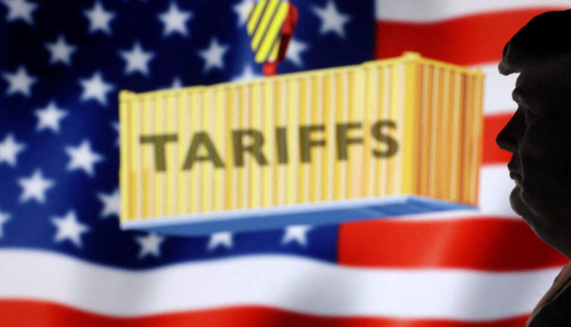 2025-04-03T100246Z_59401636_RC2XPDADQG47_RTRMADP_3_USA-TRUMP-TARIFFS-STOCKS