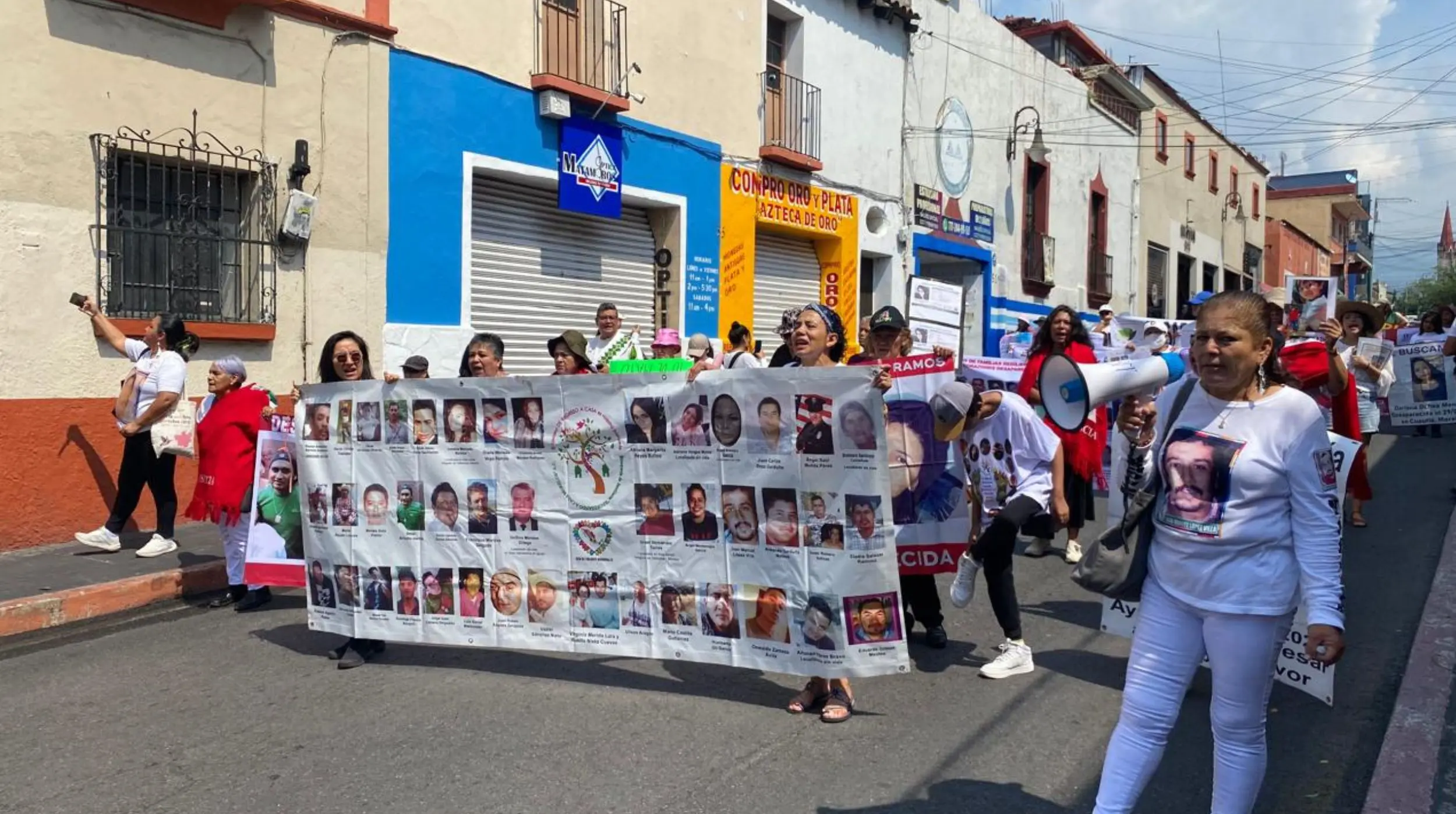 DEL JÚBILO A LA DESESPERACIÓN: DÍA DE LAS MADRES