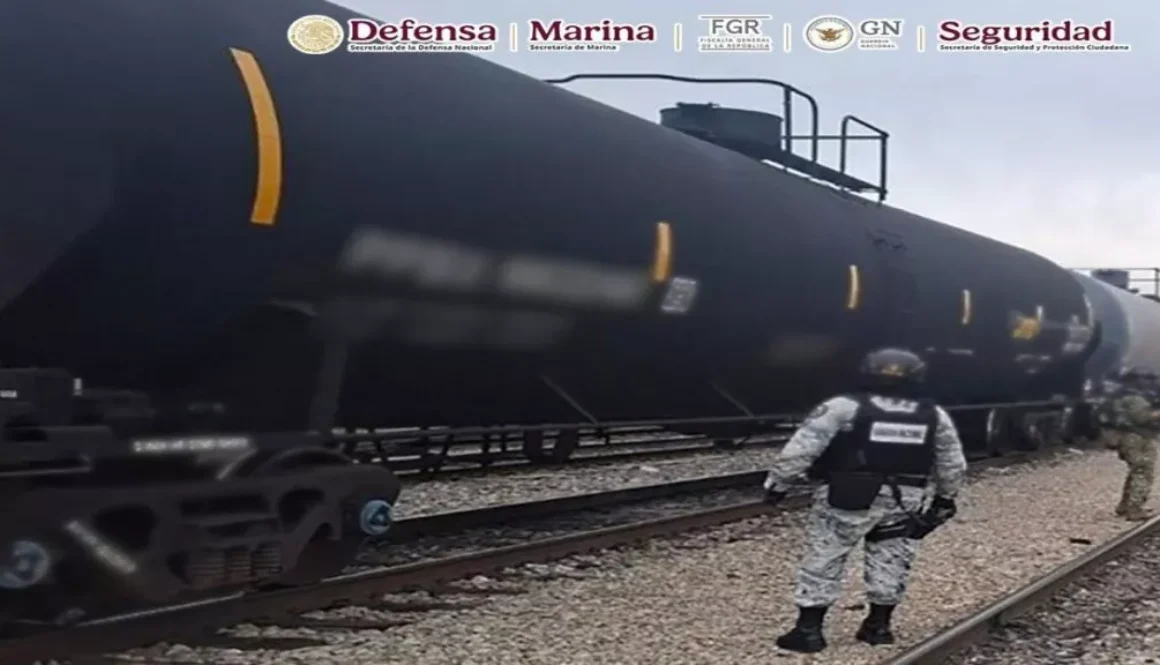 aeguran-carrostanque-con-mas-de-15-millones-de-litros-de-combustible-en-coahuila-101024-1024x576