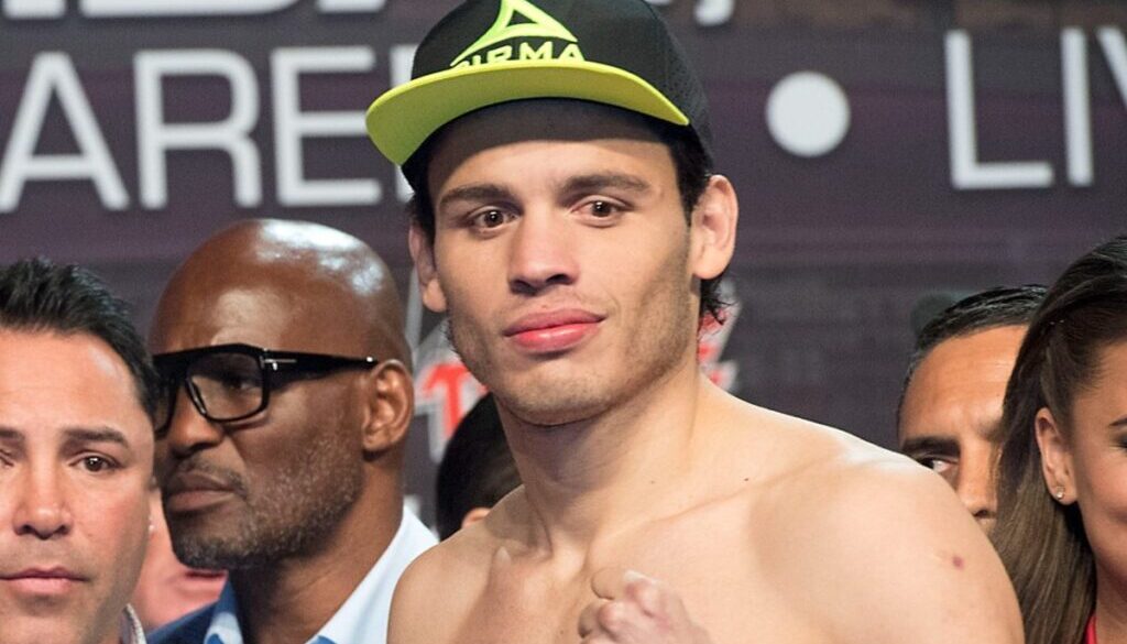 julio-cesar-chavez-jr-queda
