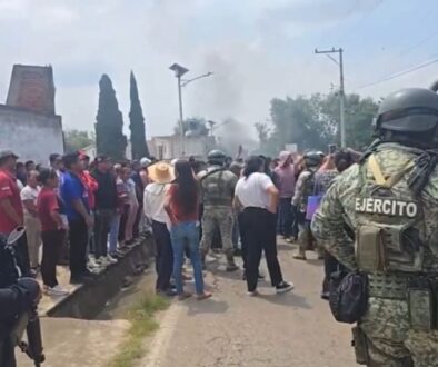 vecinos-de-totolapan-morelos-bloquean-carretera-protestan-por-operativos-de-seguridad_be3cba5f-de8a-4ea5-ae1d-e9f4cecb6dbb_mediarawimage=true