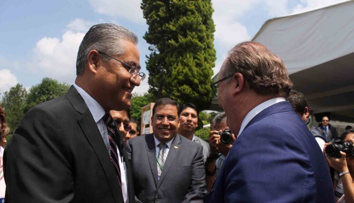 Alejandro-Vera-y-Graco-Ramírez