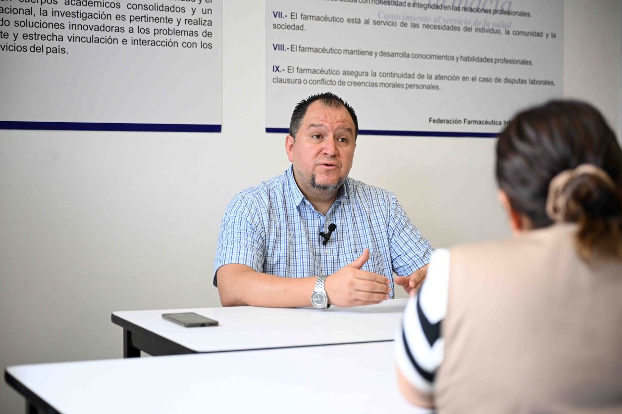 Desarrollan investigación innovadora en la Facultad de Farmacia