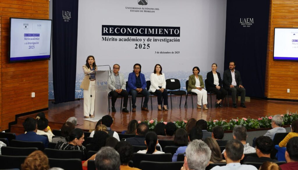 Reconocimientos al mérito UAEM1