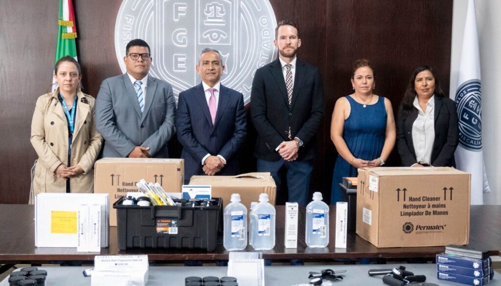 d8906d55-2deb-443c-af0a-7d39b4383956